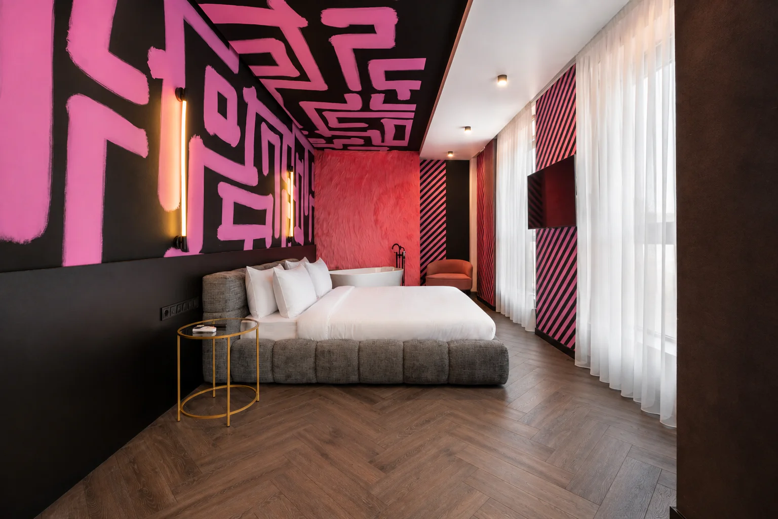Penthouse Collection “Pink Panther”, фото 13